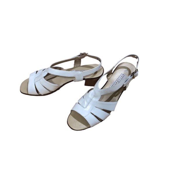 Naturalizer Sandals - Picture 3 of 9